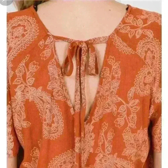 Paper Crane Short Sleeve Open Back Smocking Hem Paisley Top size small - Picture 9 of 9